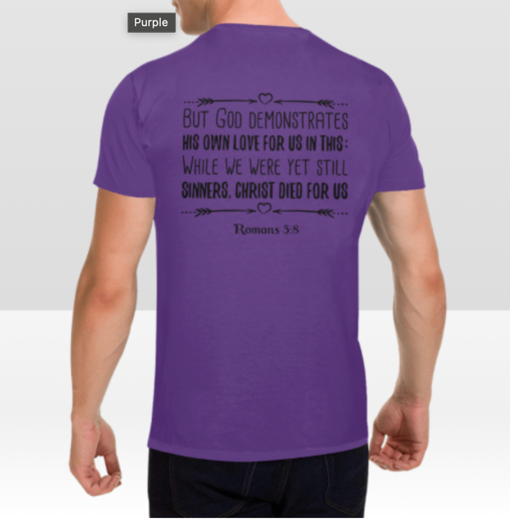 ROMANS 5:8 MENS T-SHIRT