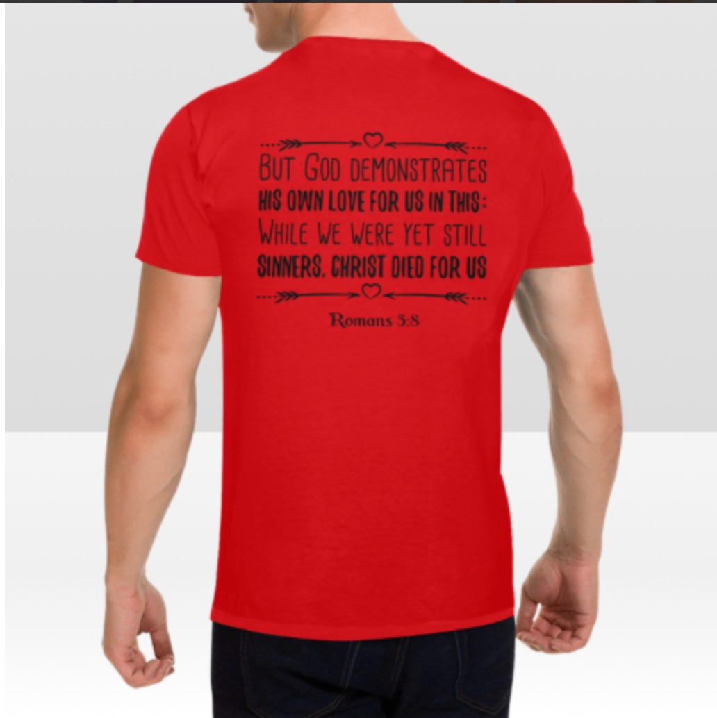 ROMANS 5:8 MENS T-SHIRT